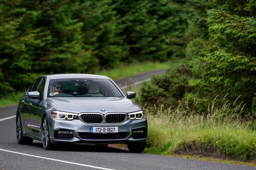  BMW 530e M Sport (G30) 2017 года  (UK) (фото 34 из 40)